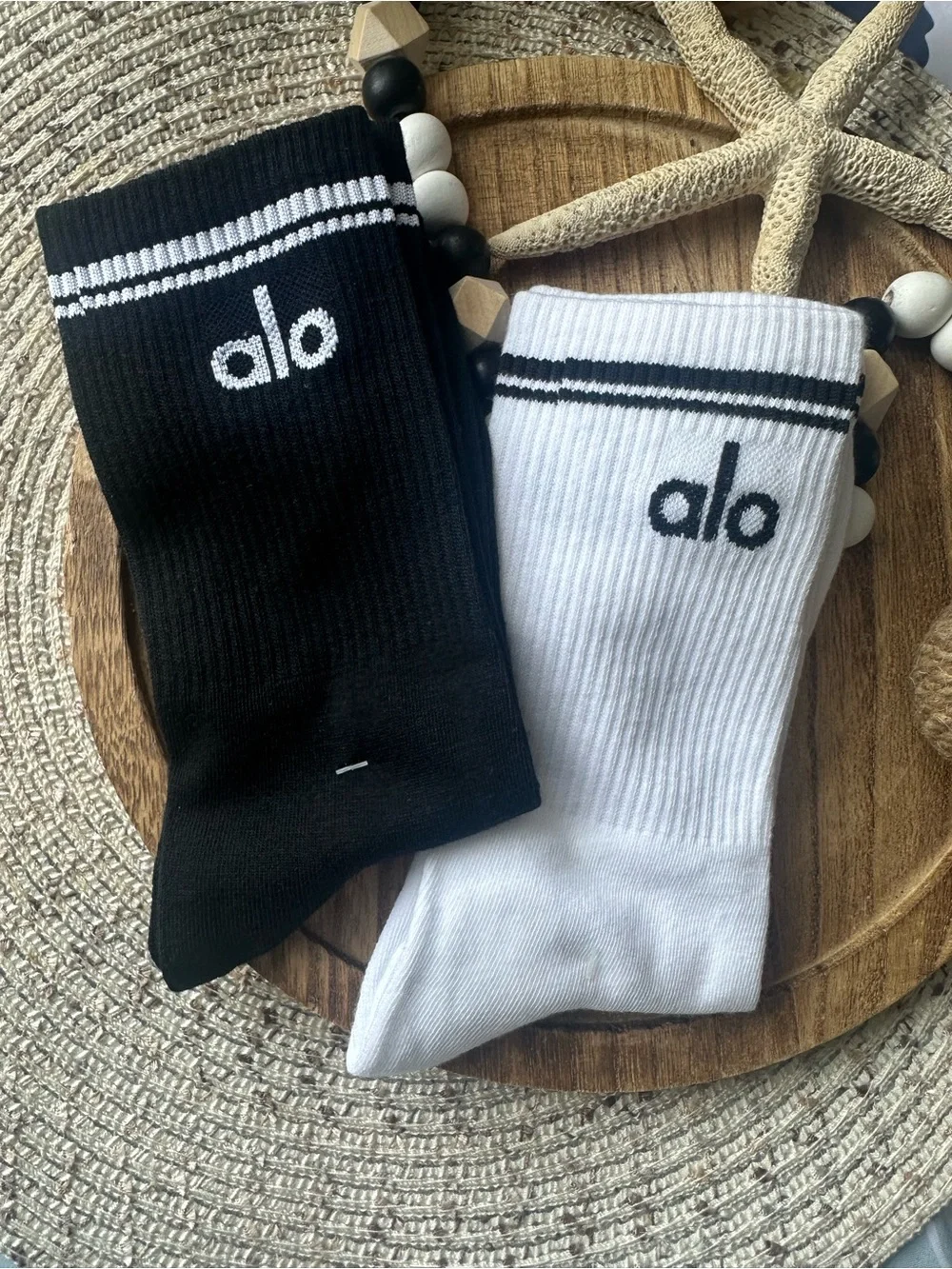 Yoga Ribbed Crew Socks - Black & White (2-Pack)